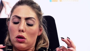 Hitzefrei: Deutsch Mia Blow masturbation