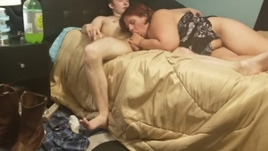 Amateur feels like deepthroat in HD