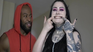 Inked slut really likes rough nailing