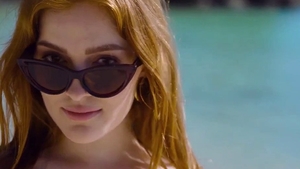 Very hot & shaved brunette Jia Lissa pussy fuck