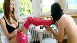 Busty Buffy: Cum on face czech in boots