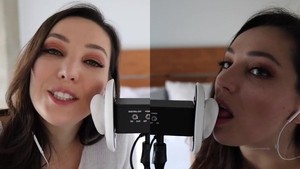 Solo horny 18 yr old ass fucking on web-cam