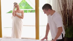 Relaxxxed - Babe Amirah Adara massage in HD