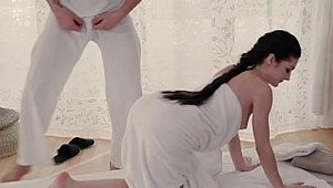 Relaxxxed: Deutsch Lullu Gun