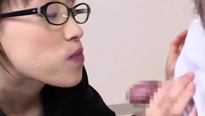 Wet asian goes in for fetish hard slamming