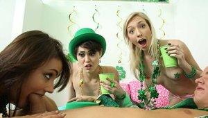 Dare Dorm: Audrey Noir desires orgy