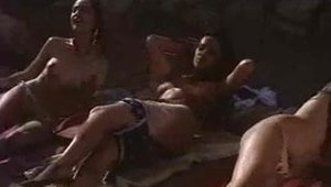 Lesbian pussy humping