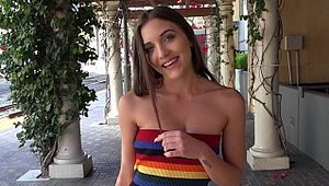 Bang!: American Jessa Blue sucking dick in HD