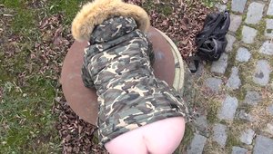 Victoria Bellisima balls licking