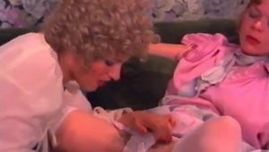 Lesbo kissing each other 69 humping