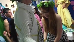 Dare Dorm: Teen need gets reality sex at the party
