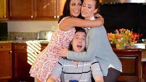 Real Wife Stories - Gorgeous August Ames handjob shared