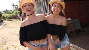 BFFs - Teen chick Daisy Dukes receives fucking HD