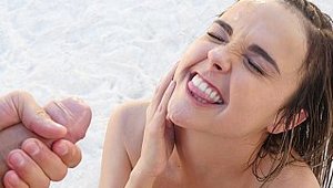 Massage Creep: Dillion Harper cumshot outdoors