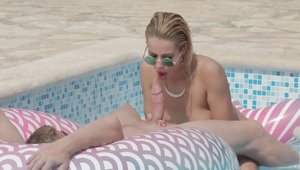 Sinematica - Skinny teen chick Cherry Kiss ass fucked outdoors