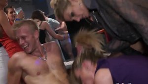 Juicy brunette pussy eating