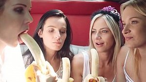 A Girl Knows: Florane Russell & Nataly Cherry foursome in limo