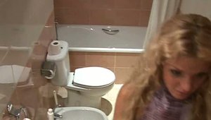 Blonde voyeur ramming hard in bath