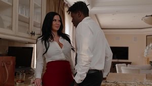 Mature Jasmine Jae dirty talking