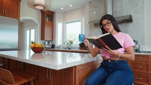 Brazzers: Facial Fun with Sarah, Jasmine & Hollywood